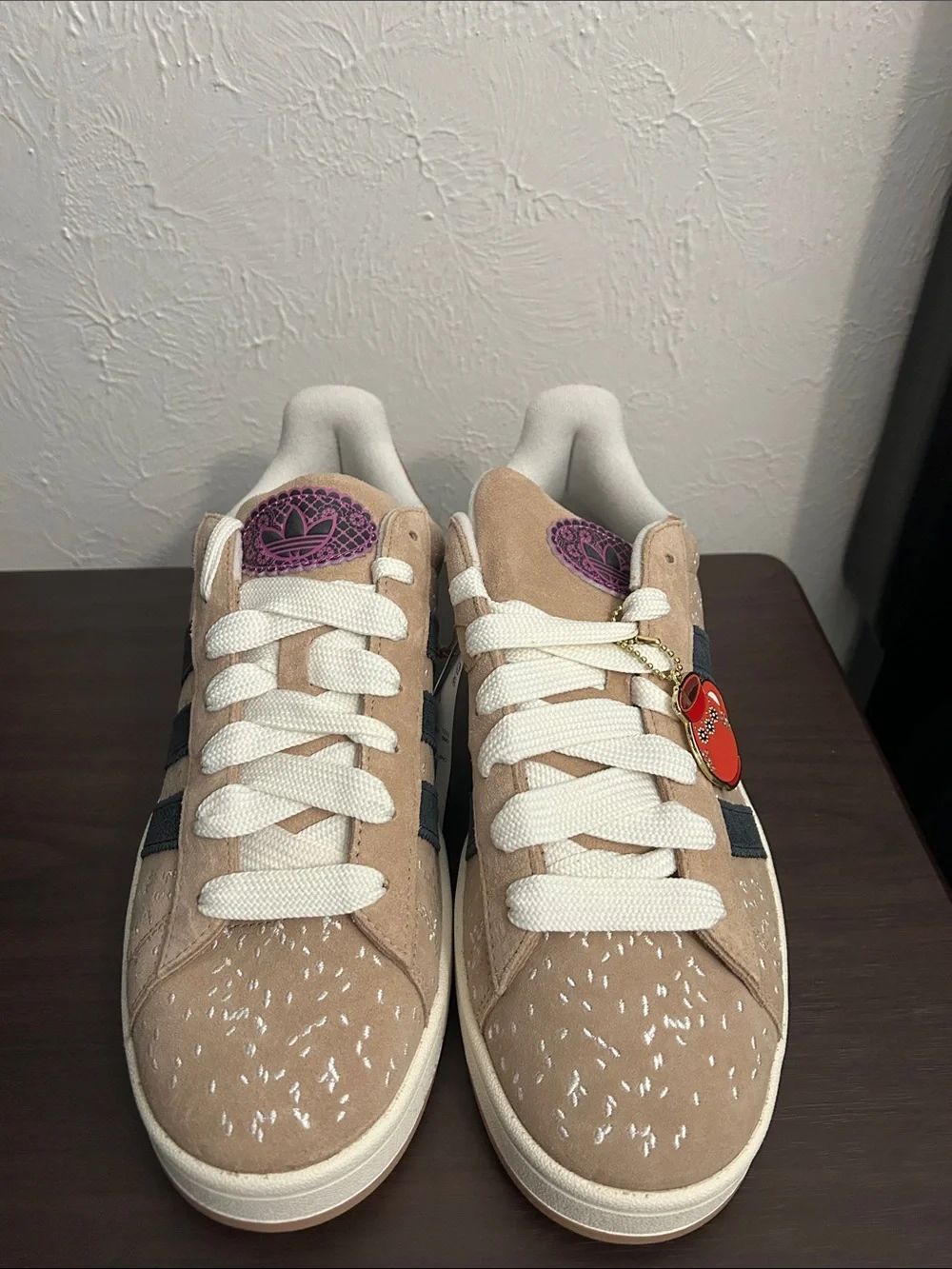 Adidas Campus 00s